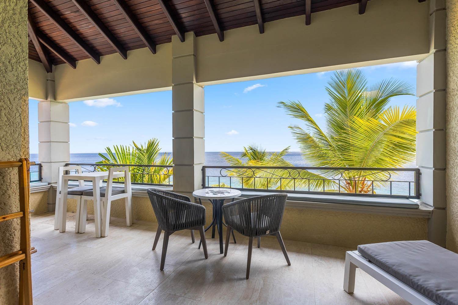 The Bellafonte - Luxury Oceanfront Hotel Кралендижк Екстериор снимка