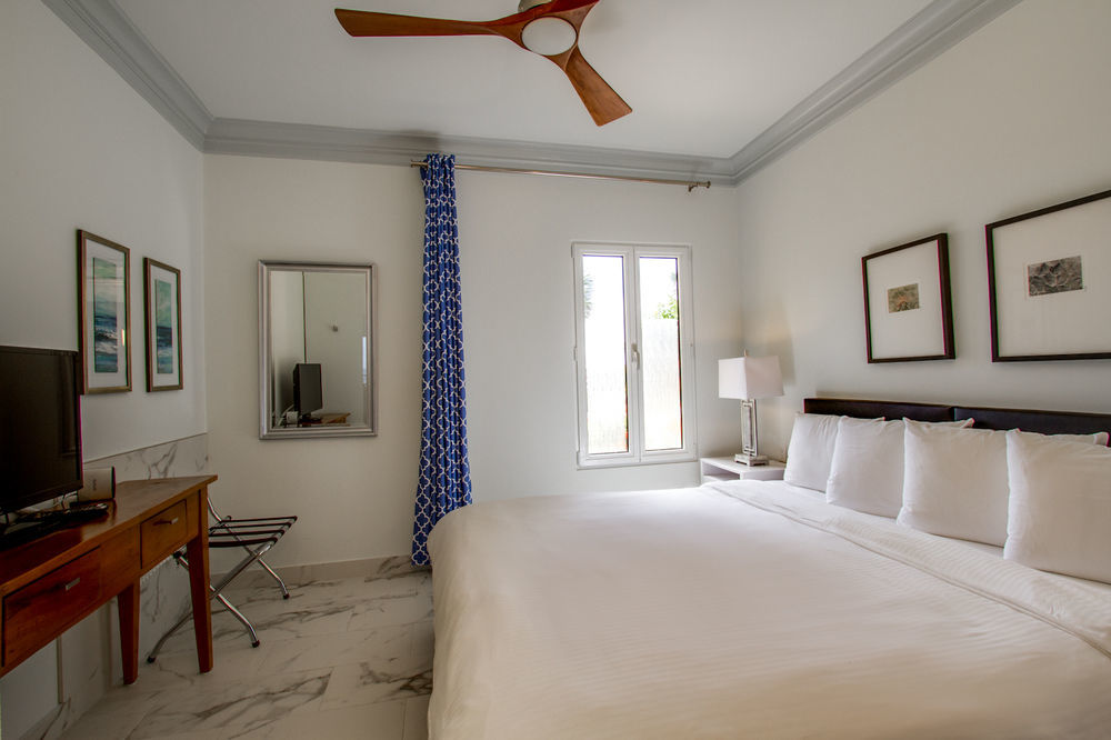The Bellafonte - Luxury Oceanfront Hotel Кралендижк Екстериор снимка